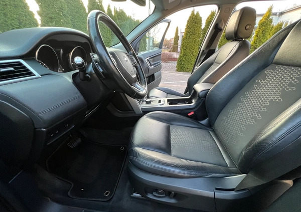 Land Rover Discovery Sport cena 74900 przebieg: 106816, rok produkcji 2017 z Opole Lubelskie małe 781